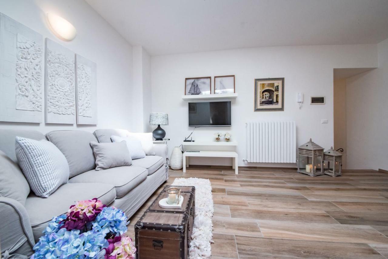 Cherihomeassisi Apartment Kültér fotó
